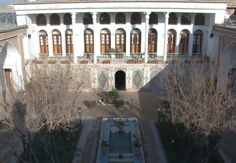 فیلم| خانه‌ی «مجیر» یادگار قاجاری خمینی‌شهر