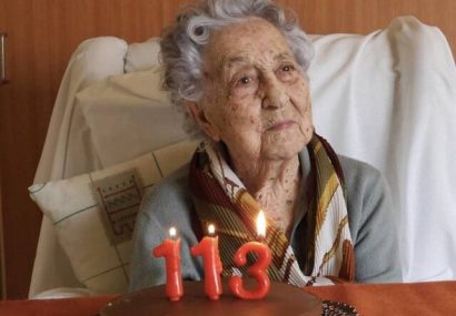 زن ۱۱۳ ساله اسپانیایی بر کرونا غلبه کرد