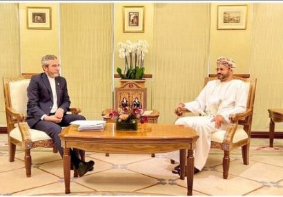 «علی باقری» با وزیر امورخارجه‌ی عمان دیدار کرد